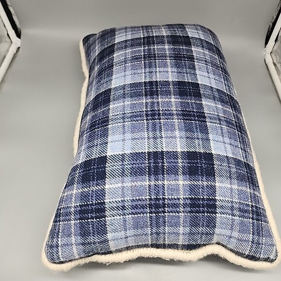 Christmas Tapestry Pillow Snowman Love Never Melts 18x12" Flannel Back *flaw* - Picture 4 of 7